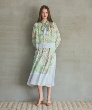  パリスカーフプリントスカート