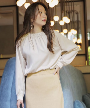 【前後着用可能】ギャザーネック ブラウス