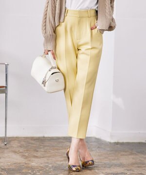  センタープレス テーパードパンツ