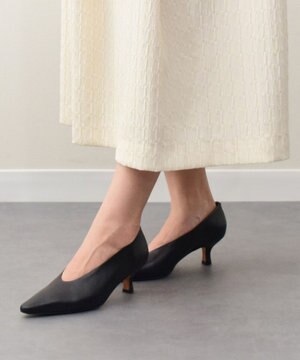  【ANGEL ALARCON】ポインテッドトウディープカットパンプス