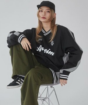  【ユニセックス着用ITEM】ナイロングラフィックプルオーバー