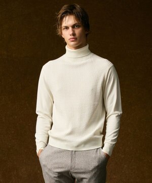  【キングサイズ・チクチクしない/3シーズン対応/サスティナブル】SNOWY タートルネックセーター