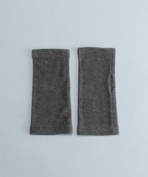  moist  - ella【 保湿・抗菌・吸湿発熱・日本製】