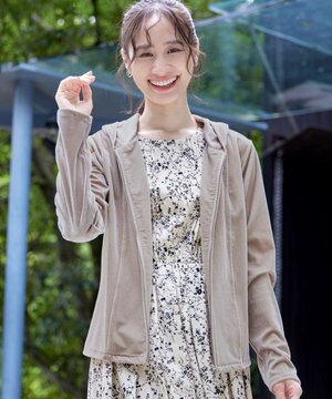  【洗える】ベロアショートパーカー