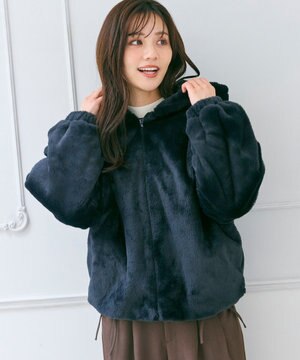  フード付きフェイクファー パーカー