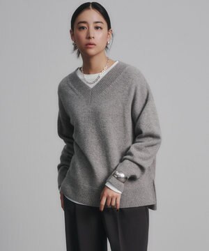  【野呂佳代さん着用】カシミヤブレンド Vネックニット