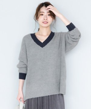  【洗える】表情豊かなメランジニットVネックトップス