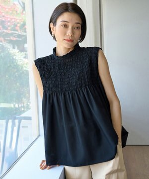  【WEB限定】シアーシャーリングブラウス