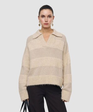  ブラッシュドストライプニット