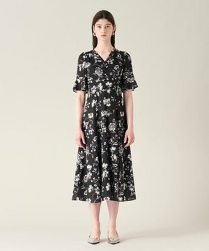  フラワープリントフレアワンピース