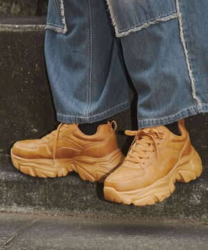  厚底ボリュームダッドスニーカー