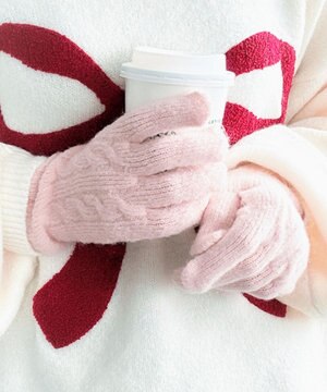  【スマホ対応】ケーブル編みニットグローブ