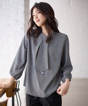  ボータイブラウス