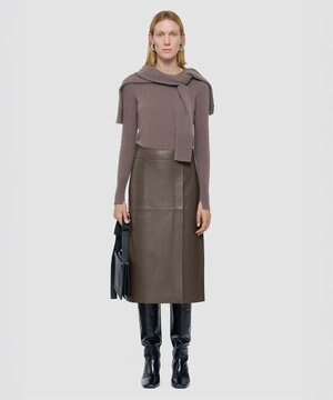  ナッパレザー　スカート