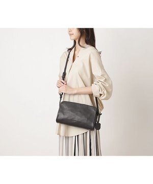  ゴートベーシック スクエアショルダーバッグ