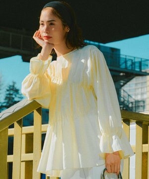  【洗える】シアーコットンシルク シャーリング デザイン ブラウス