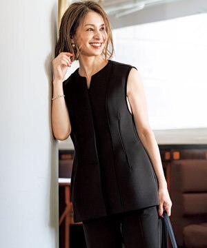  【VERY×UNFILOコラボ】BEAUTY FORM JERSEY+ ペプラムジレ