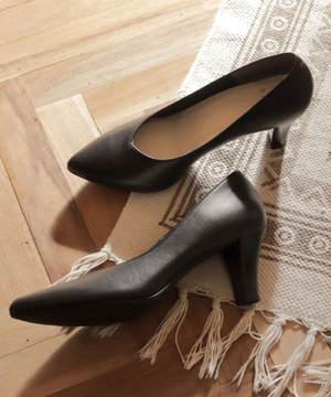 【ビューフィット】A34Y ポインテッドトウプレーンパンプス