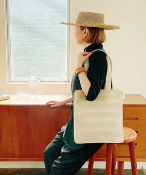  1152【A4サイズ収納】LT.アーキャトル.ストライプ.アミ-A