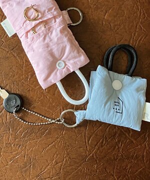  1115【アクセサリーケース:キーケース】WR.キーチャーム.イントリップ-A