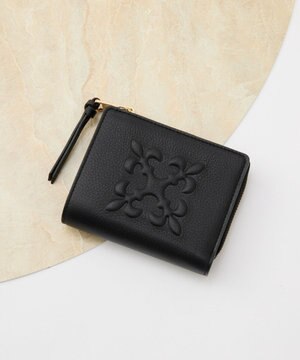  エンボスモノグラムハーフウォレット(SO-437)