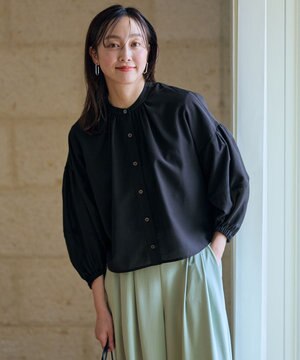  シアーテックリネンギャザーブラウス