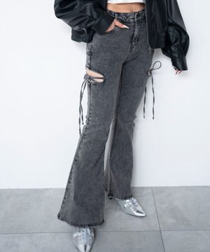  【SMサイズ展開/伸びる】カットアウトリボンストレッチフレアデニムパンツ