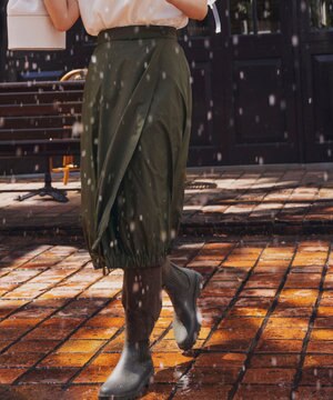 【23区 lab./MIZUNOコラボ】撥水防風 コンパクト ラップ スカート
