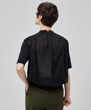  【洗える】LAURA / 半袖ニット