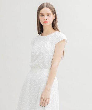  FLORAL PICNIC ブラウス