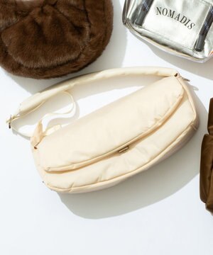  NOMADIS LUCK ショルダーバッグ