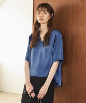  【WEB限定カラーあり・洗える】Calm Vネックブラウス