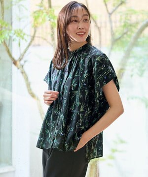  スクエアプリントシャツ