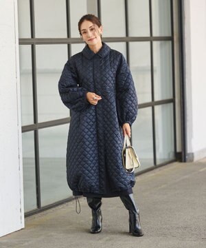  【セレモニーにも】〈亀恭子さんコラボ〉キルティングロングコート