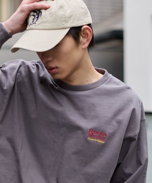  【ユニセックス着用ITEM】グラフィックBIG　T（長袖）