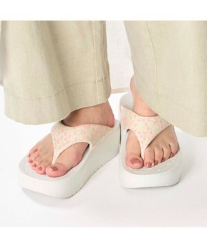  <ing>【3E】リカバリートングサンダル