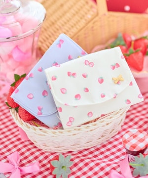 【Strawberry Collection】いちご総柄移動ポケット
