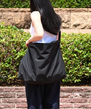  【大容量】UKIE メッセンジャーバッグ