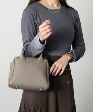  【CHRISTIAN VILLA】ベーシックレザーハンドバッグ