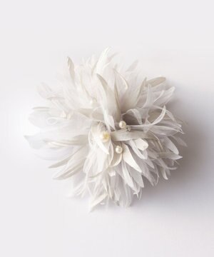  フェザーリッチ コサージュ