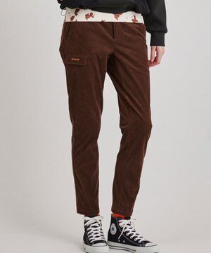 【WOMEN】コーデュロイ テーパードパンツ