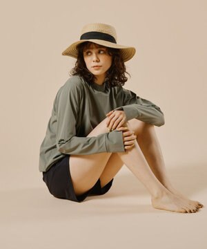  【WEB限定】ラッシュガード付き4点セット水着 9号11号13号【BeachQueen(ビーチクイーン）】