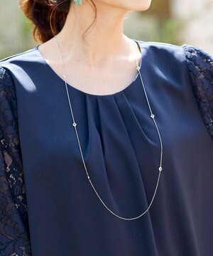  【日本製】どんなスタイルにも合わせやすいクリスタルネックレス