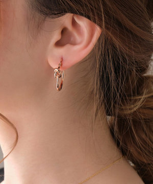  スタイリッシュノットフープピアス　ローズゴールド