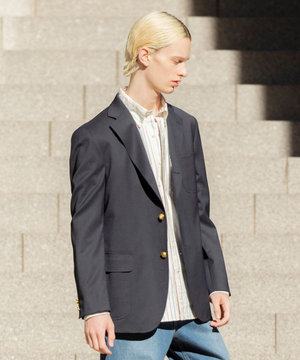 “最初の一着“に選ばれる理由【 1st BLAZER】ウールポリエステル ライトギャバ ブレザー / 3B / New Authentic-Fit
