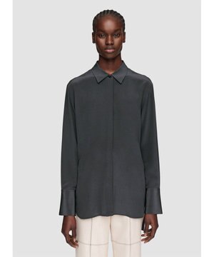  クレープ  ド  ソワ　レギュラーカラーシャツ