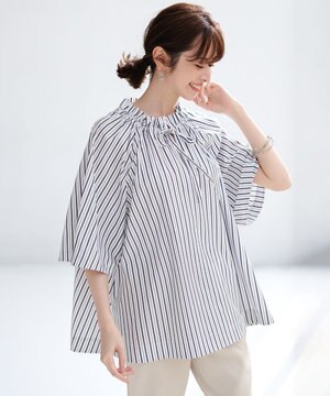  フリルネック ブラウス