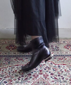  【Bridget Birkin】パールチェーンヒールストレッチショートブーツ