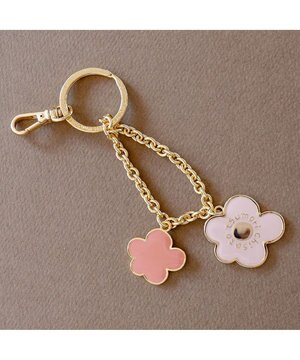  キーホルダー バッグチャーム 便利なナス管金具付き 【可愛い猫モチーフ】