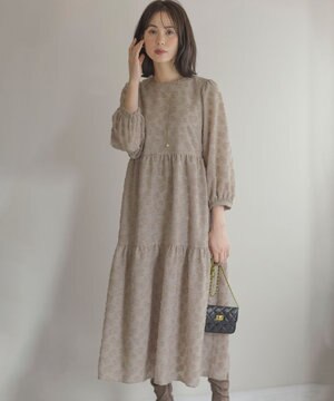  カットジャカードティアードワンピース